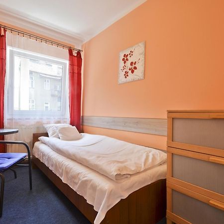 Red Carpet Hostel Krakow Ruang foto