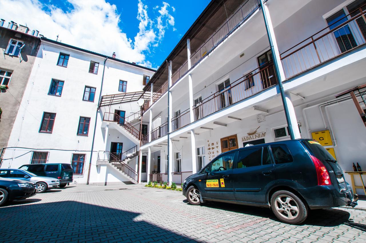 Red Carpet Hostel Krakow Bagian luar foto